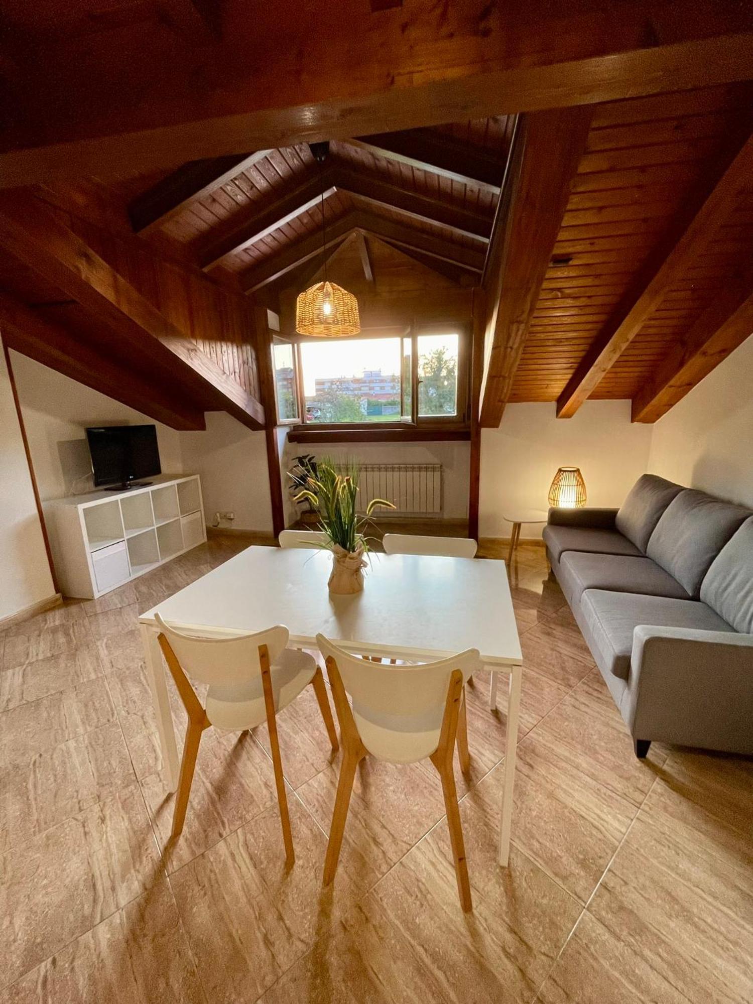 Apartamento La Santina Y Su Balcon Avilés Exterior foto